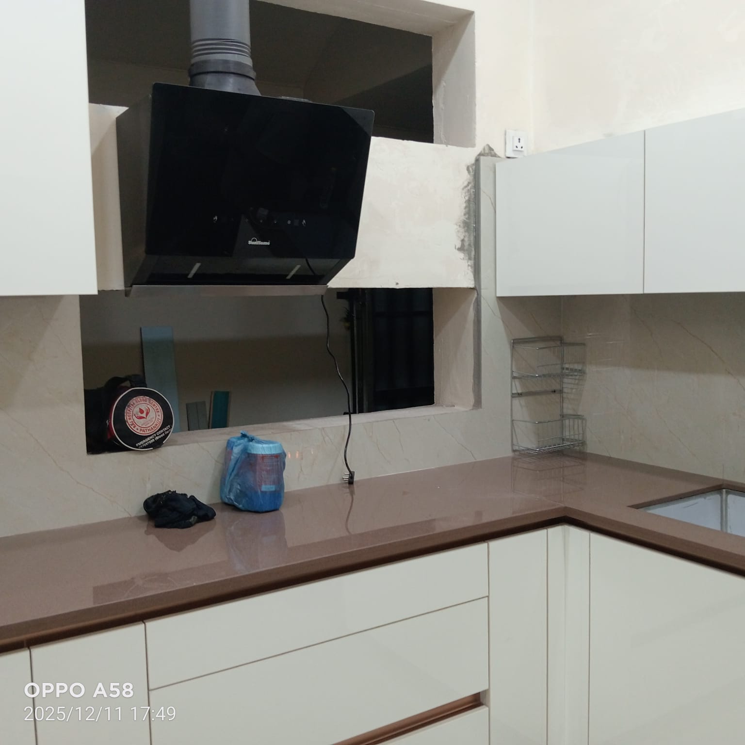 White & Brown L-Shape Kitchen
